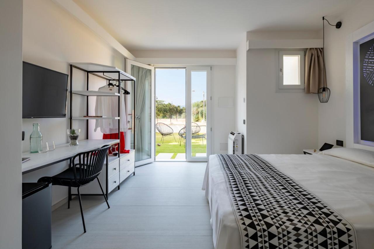 Cara A Bentu - Charming Rooms Tortolì Exteriér fotografie
